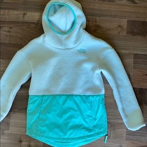 North face hooded fleece pullover